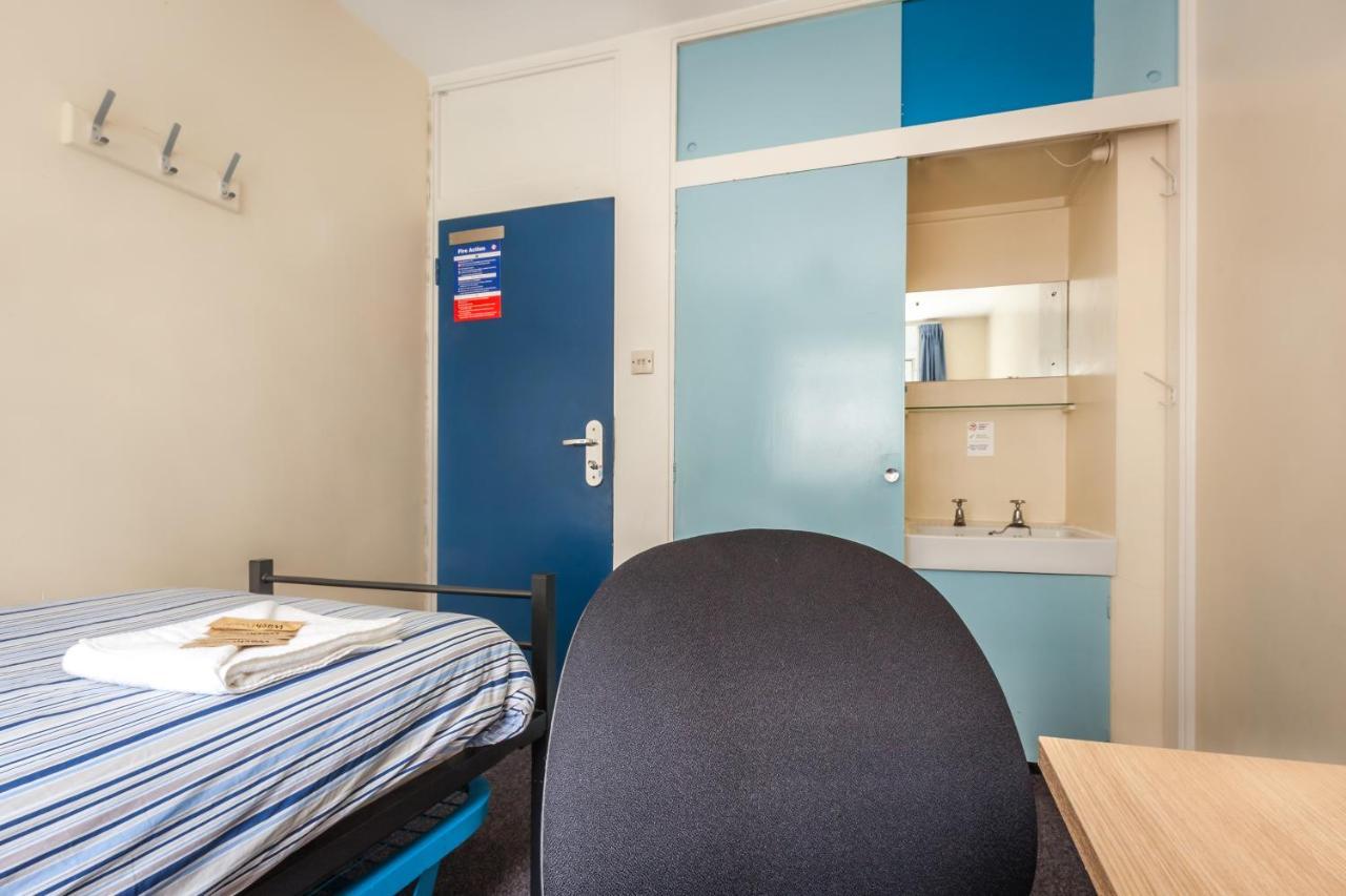 Apartment Lse Carr-saunders Hall London