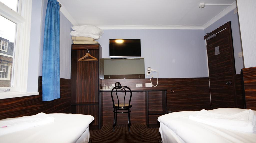 Hotel Crestfield London