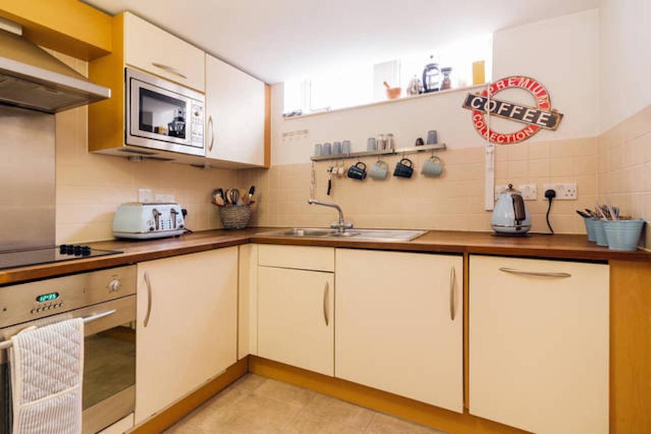 Apartment 2-bed, 2-bath Sanctuary Near Holborn Station, Covent Garden & West End London