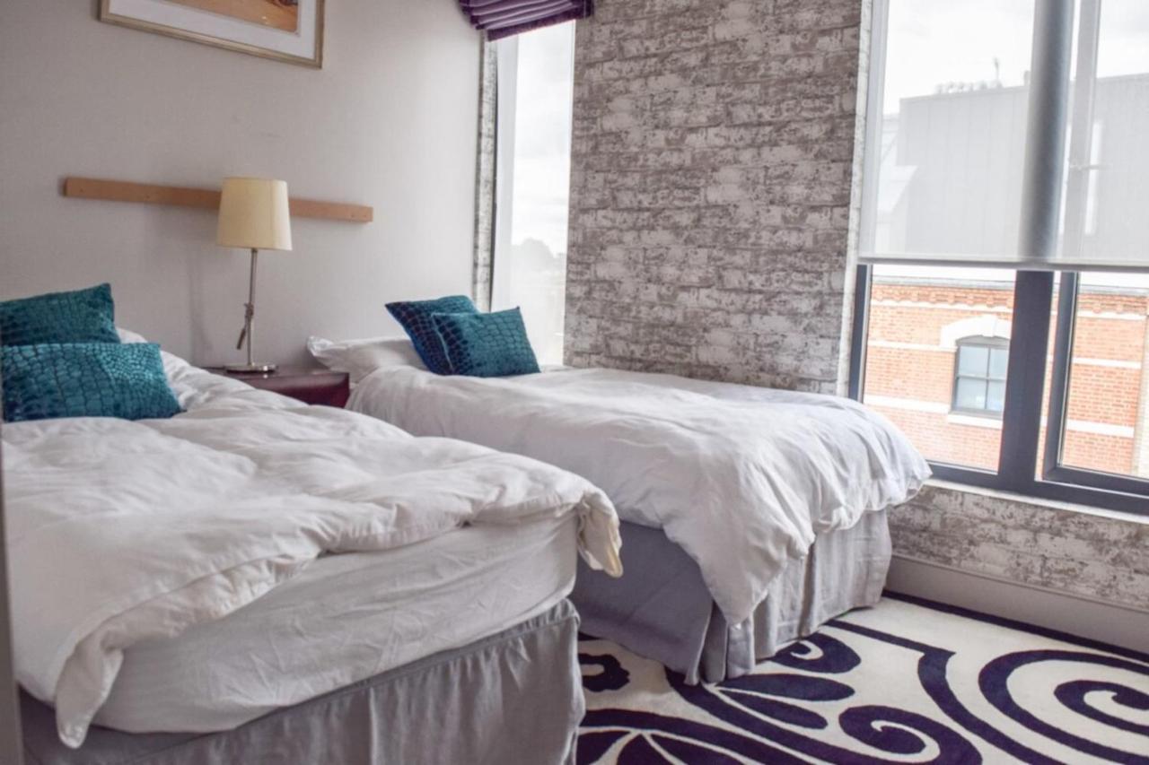 Apartment Luxurious With Balcony