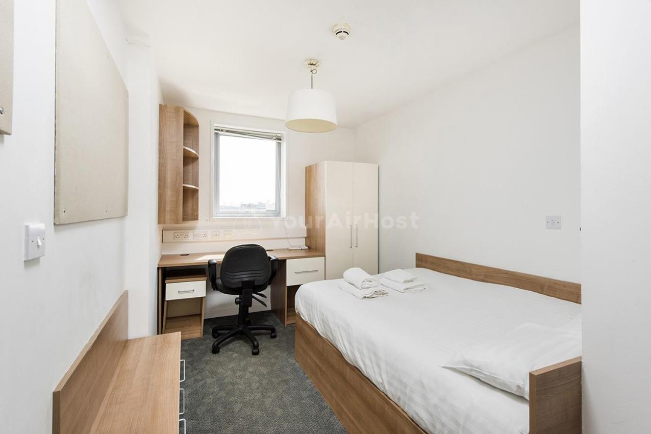 Bloomfield Court Apartment