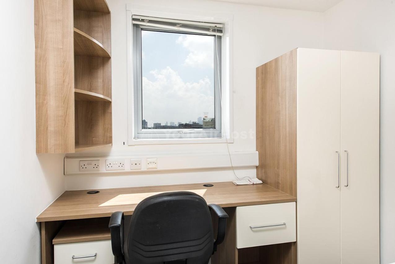 Apartment Bloomfield Court London