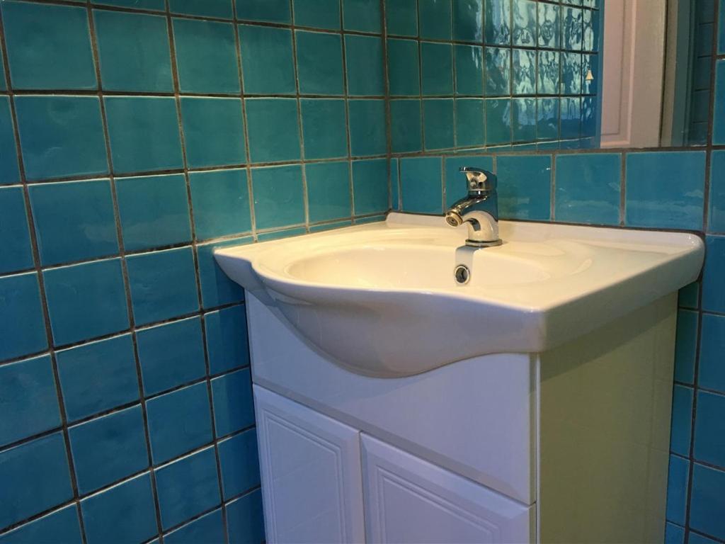 Apartment Marble Effra Court London