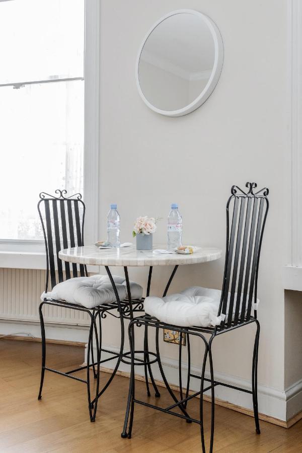 Oxford Street Homestay London