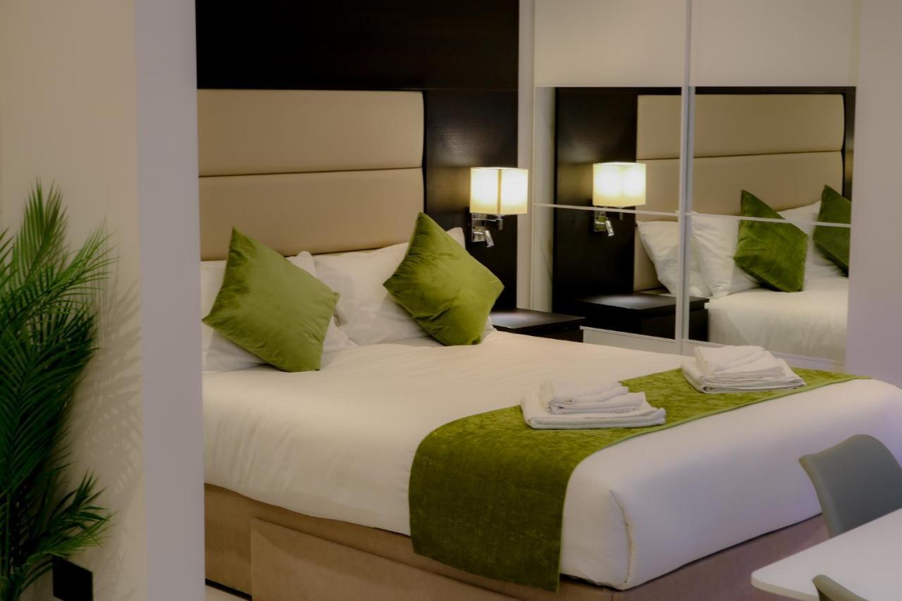 Hyde Park Superior Apartment London