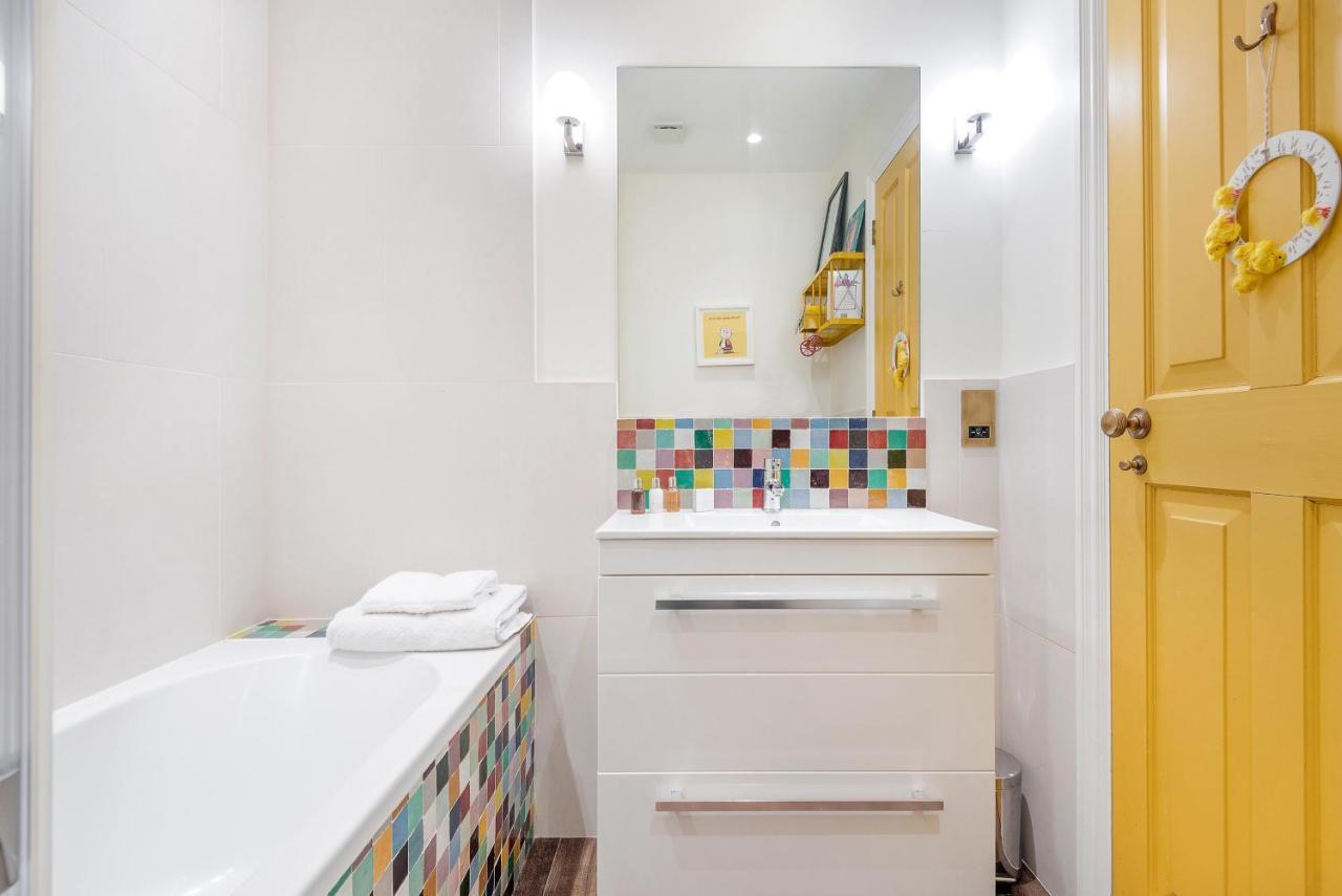 Apartment Charming Pimlico Close To The River Thames By Underthedoormat *
