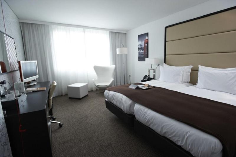 Pestana Chelsea Bridge & 4*