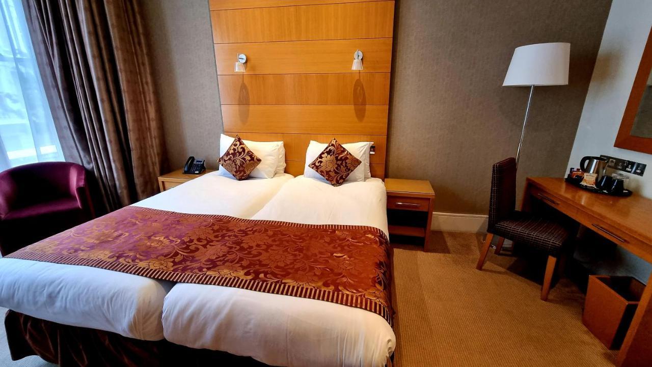 The Park Grand Plaza Kensington 4* London