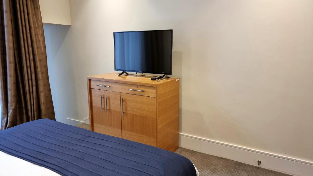 The Park Grand Plaza Kensington Hotel 4*