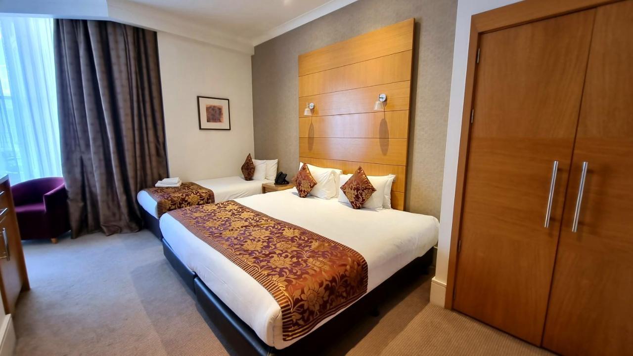 The Park Grand Plaza Kensington 4*