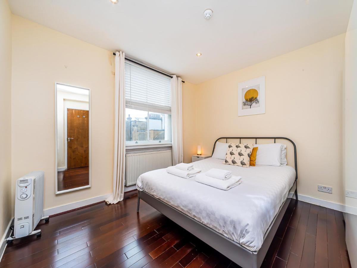 Pass The Keys - Holborn Close To Everything London