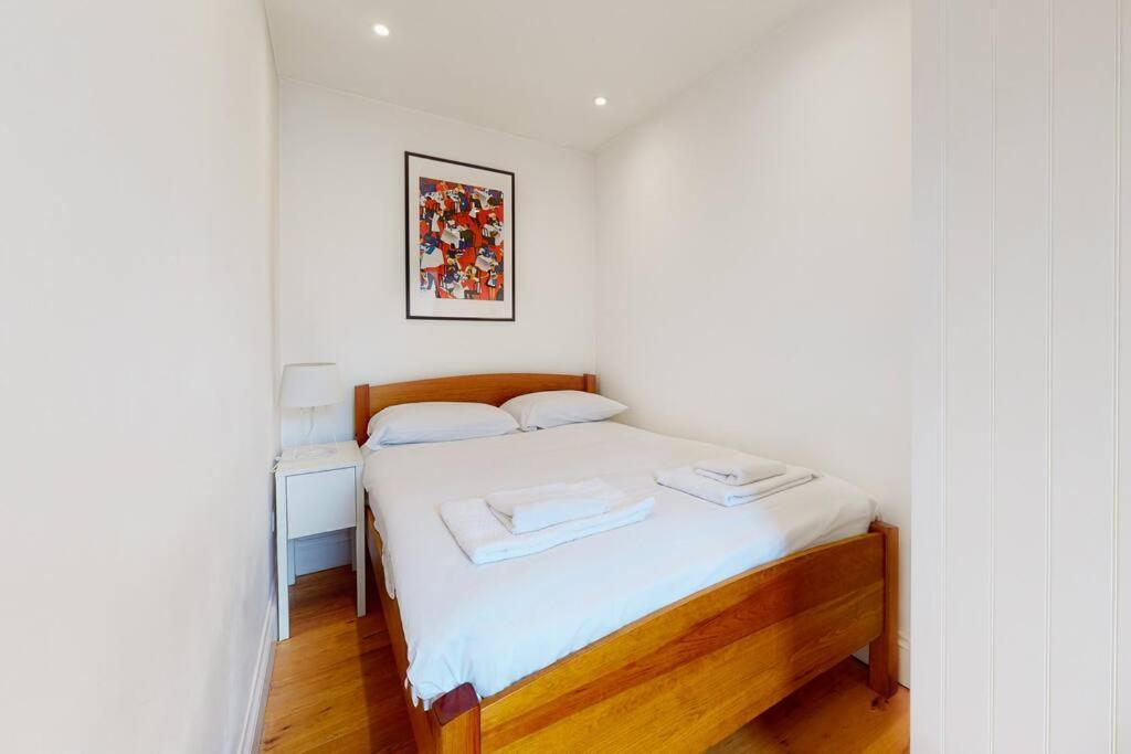 Casa de férias Superb 1bed Flat In Camden Town 3min Tube Station Londres