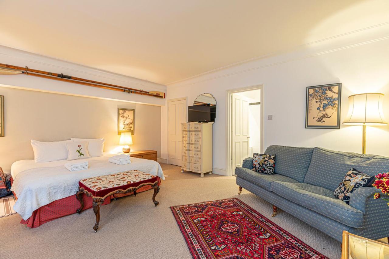 Attractive Flat In Little Venice Apartment