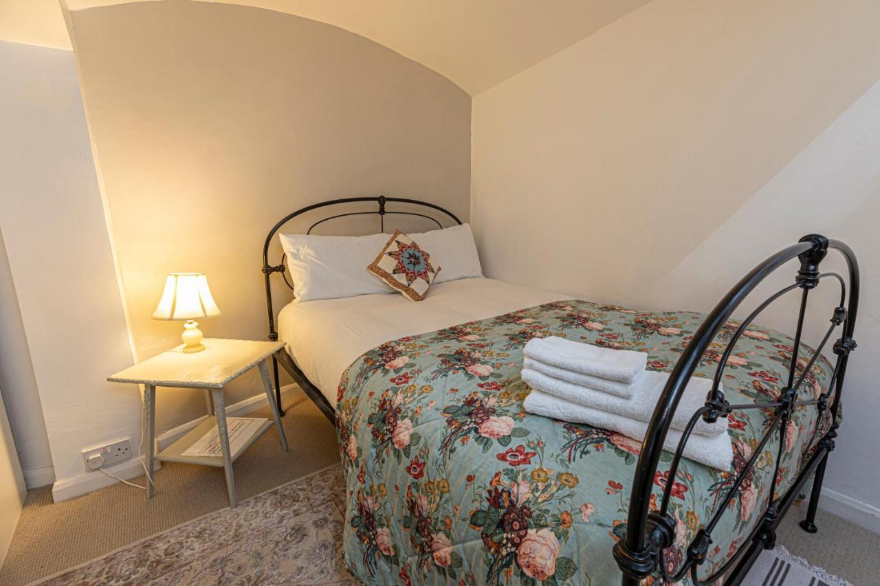 Attractive Flat In Little Venice *