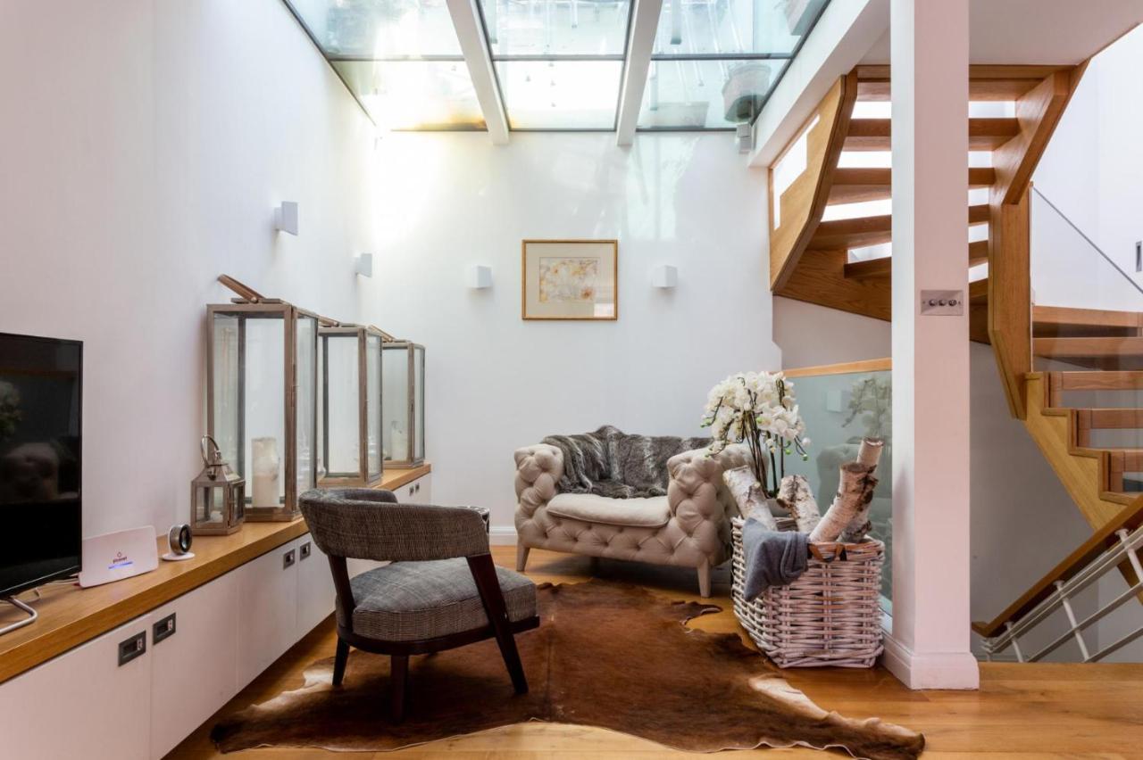 New Stunning 5bd Kensington House * London