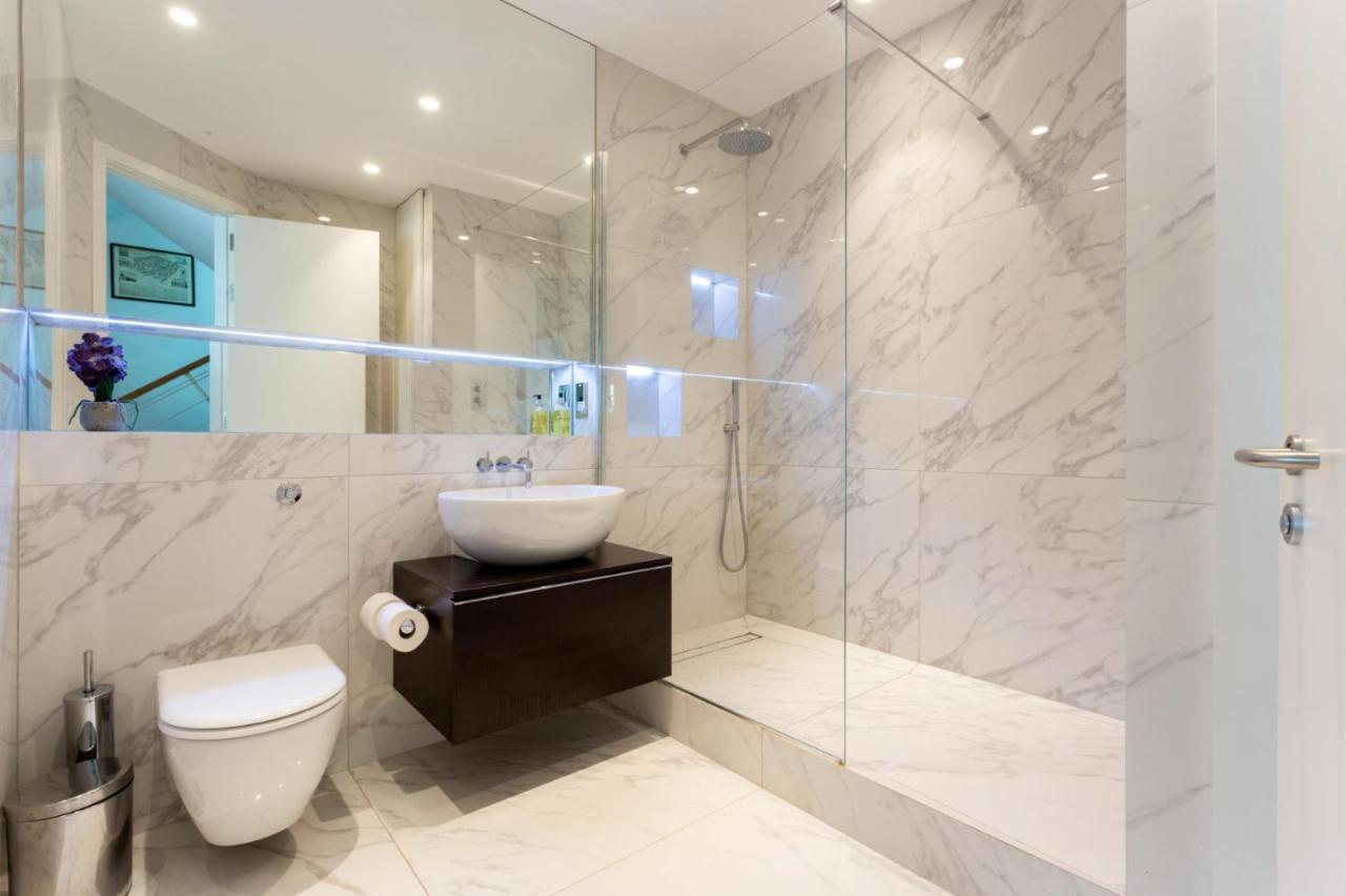 New Stunning 5bd Kensington House * London