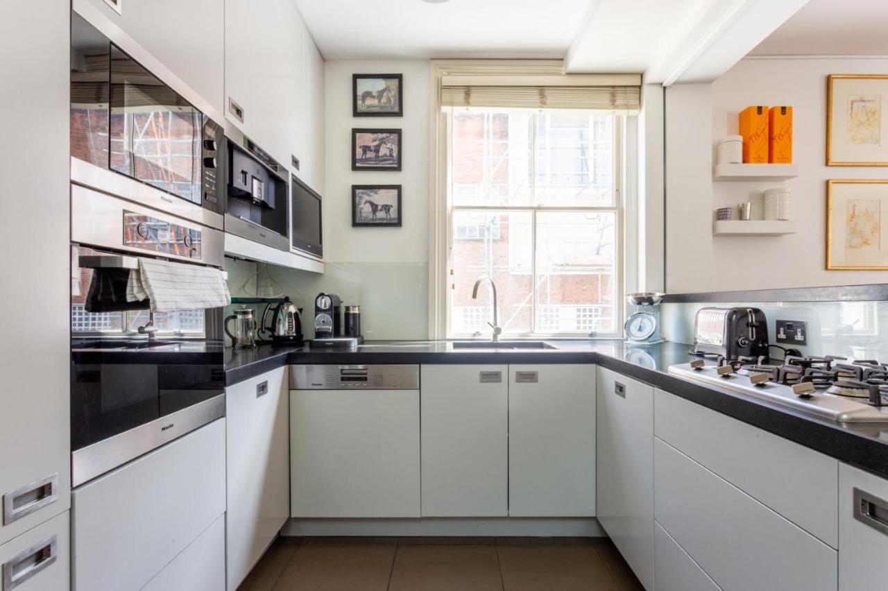 New Stunning 5bd Kensington House Ferienhaus