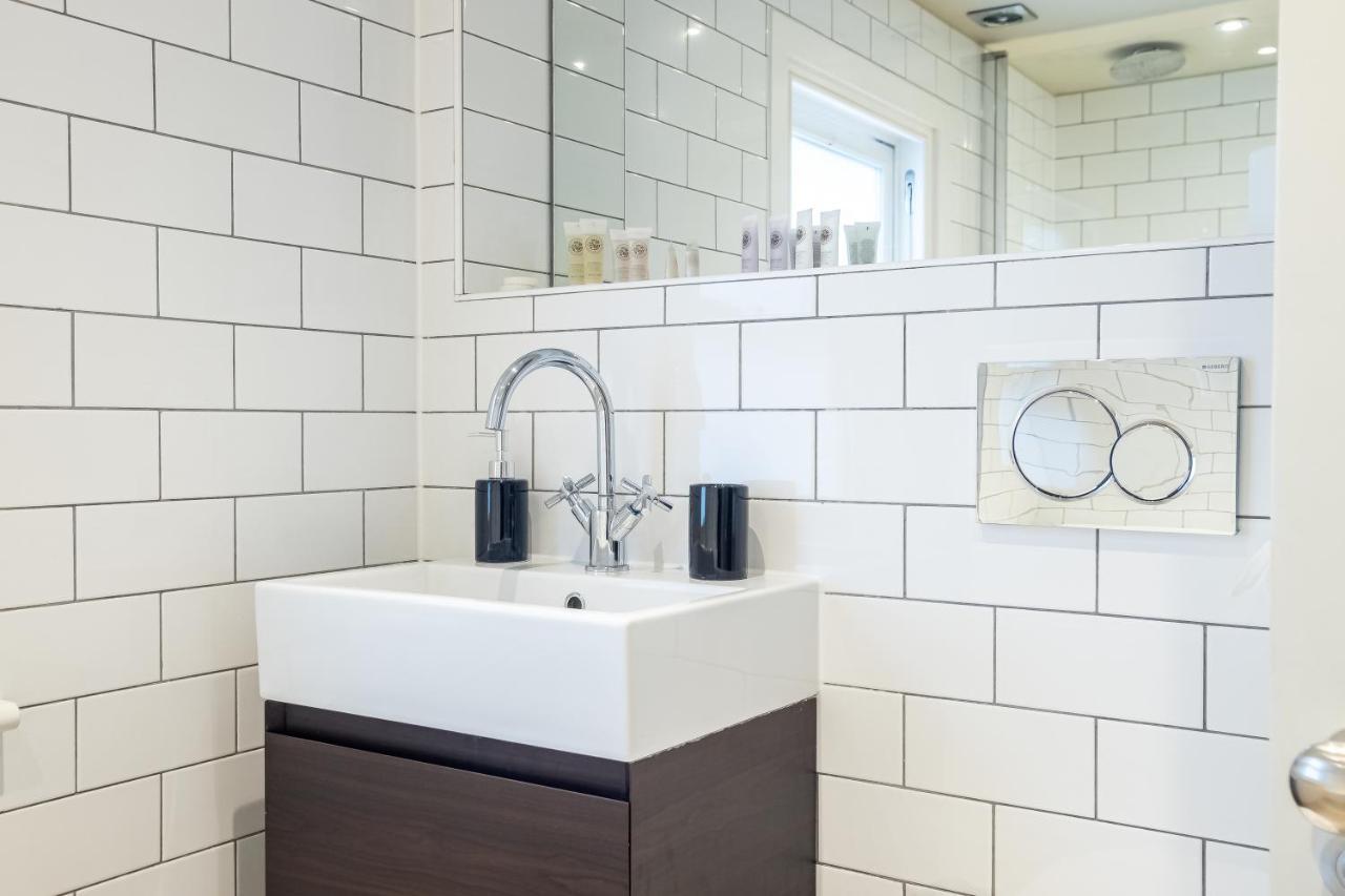 Modern Two Bedroom In Fulham By Sojo Apartment London