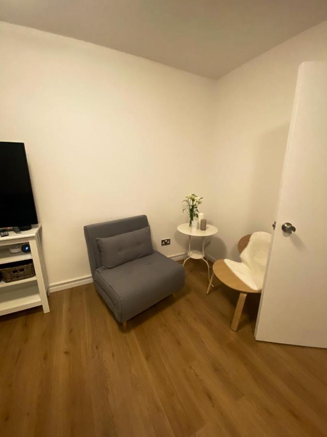 Lovely One Bedroom Flat In The Heart Of * London