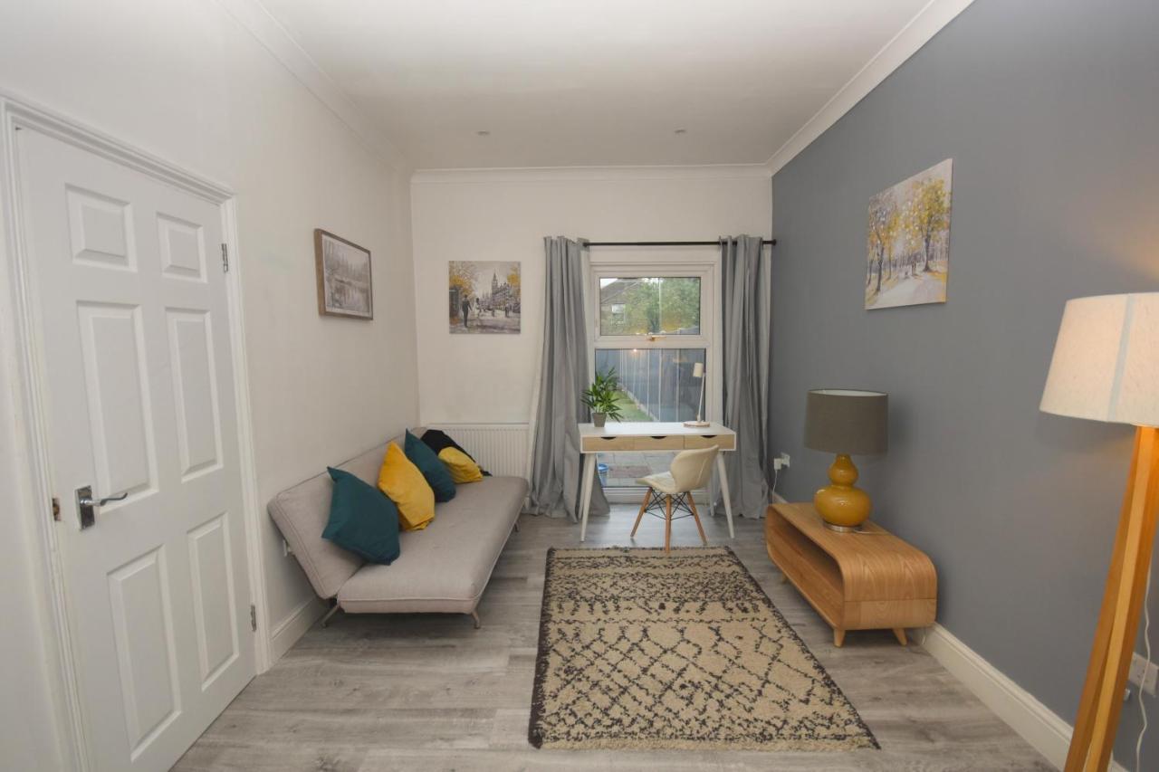 Jb Greenwich, 3 Bed House,ideal For Contractors And Family Holiday home