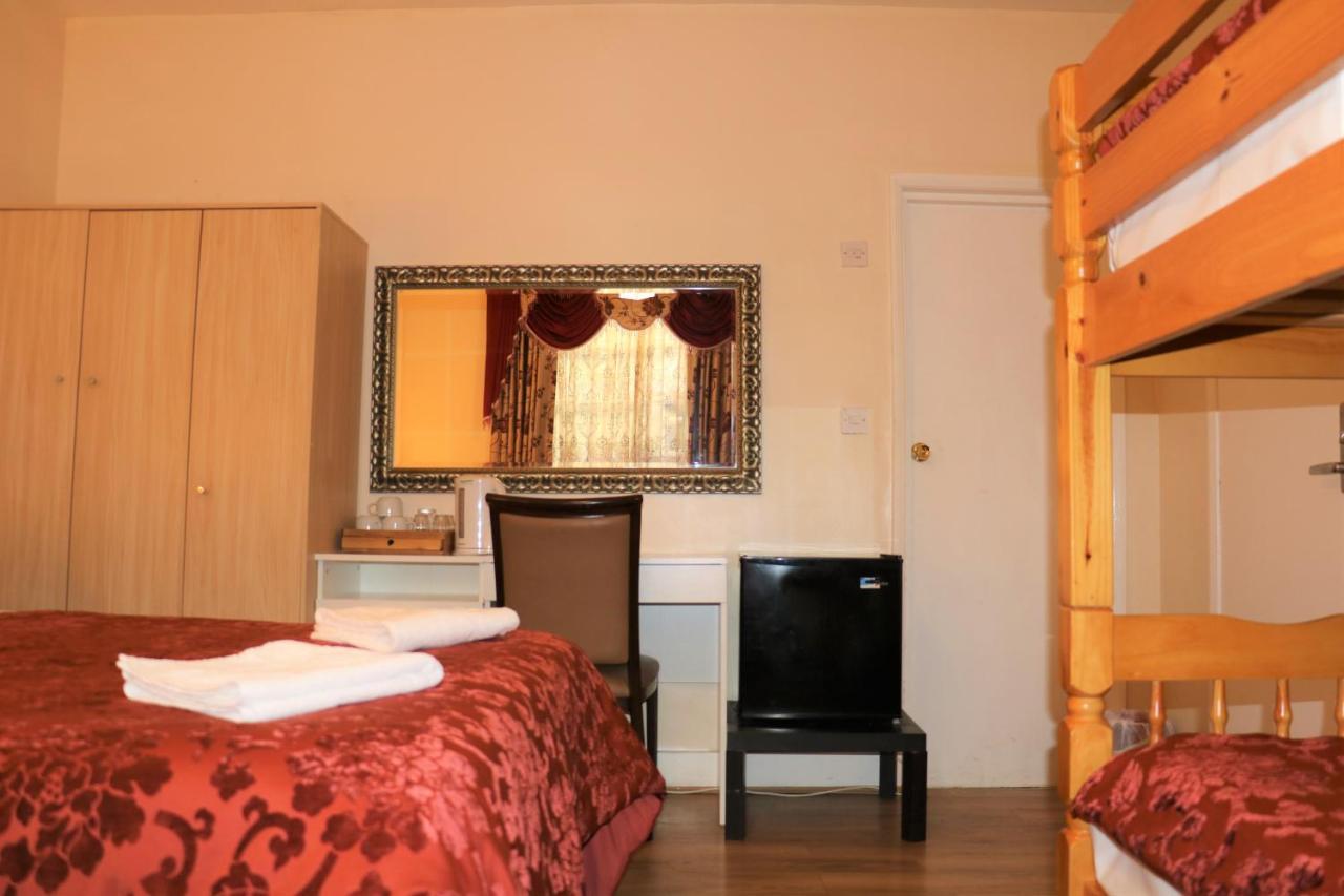 Barry House Gasthof 3*