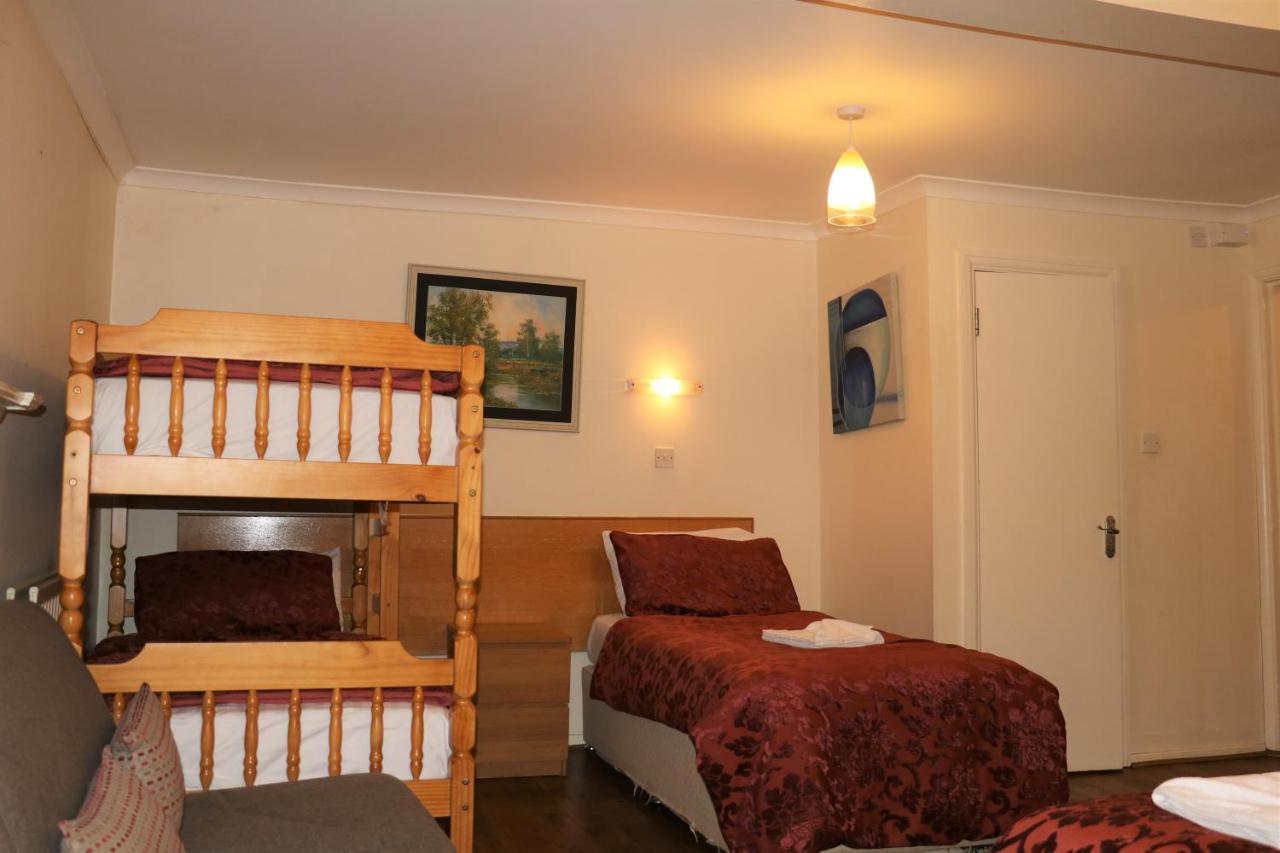 Barry House Gasthof 3*