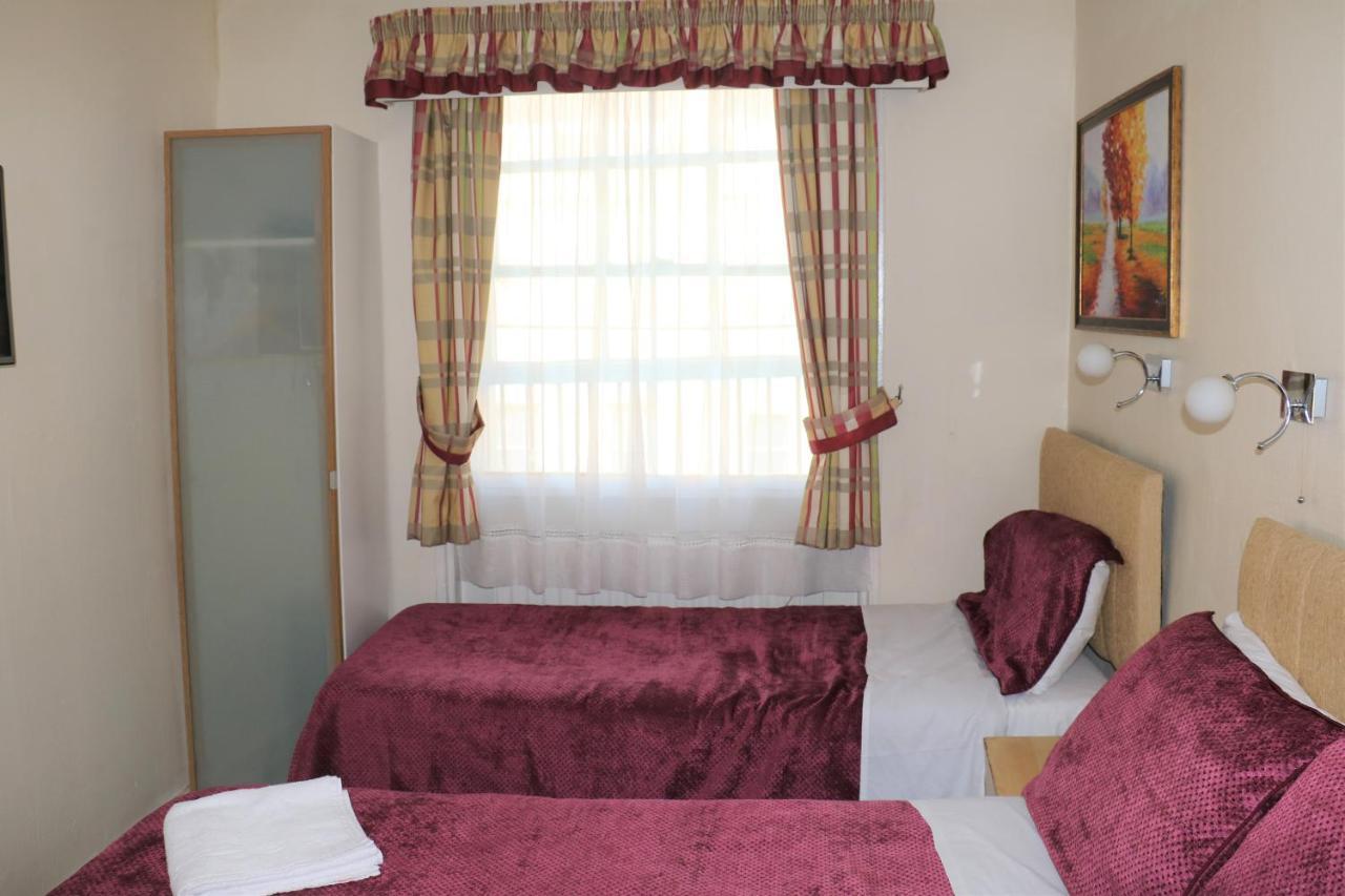 Gasthof Barry House 3*