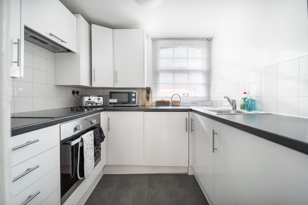 Livestay-fabulous One Bed On Covent Garden Apartment London