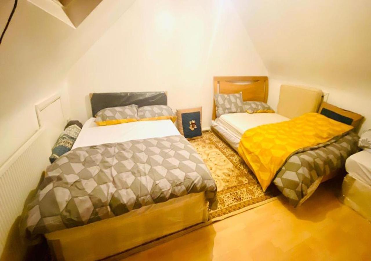 Double Room London Wembley For Rent Homestay