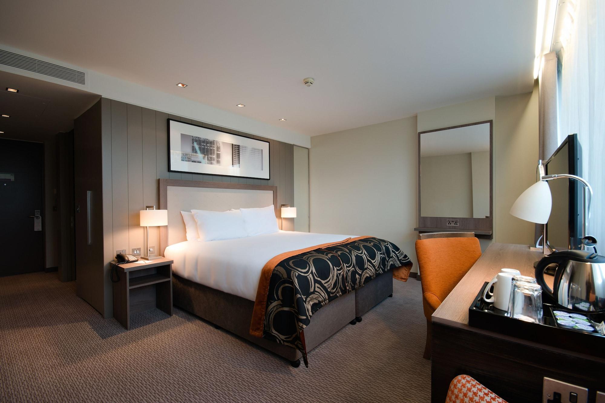 Clayton Chiswick London