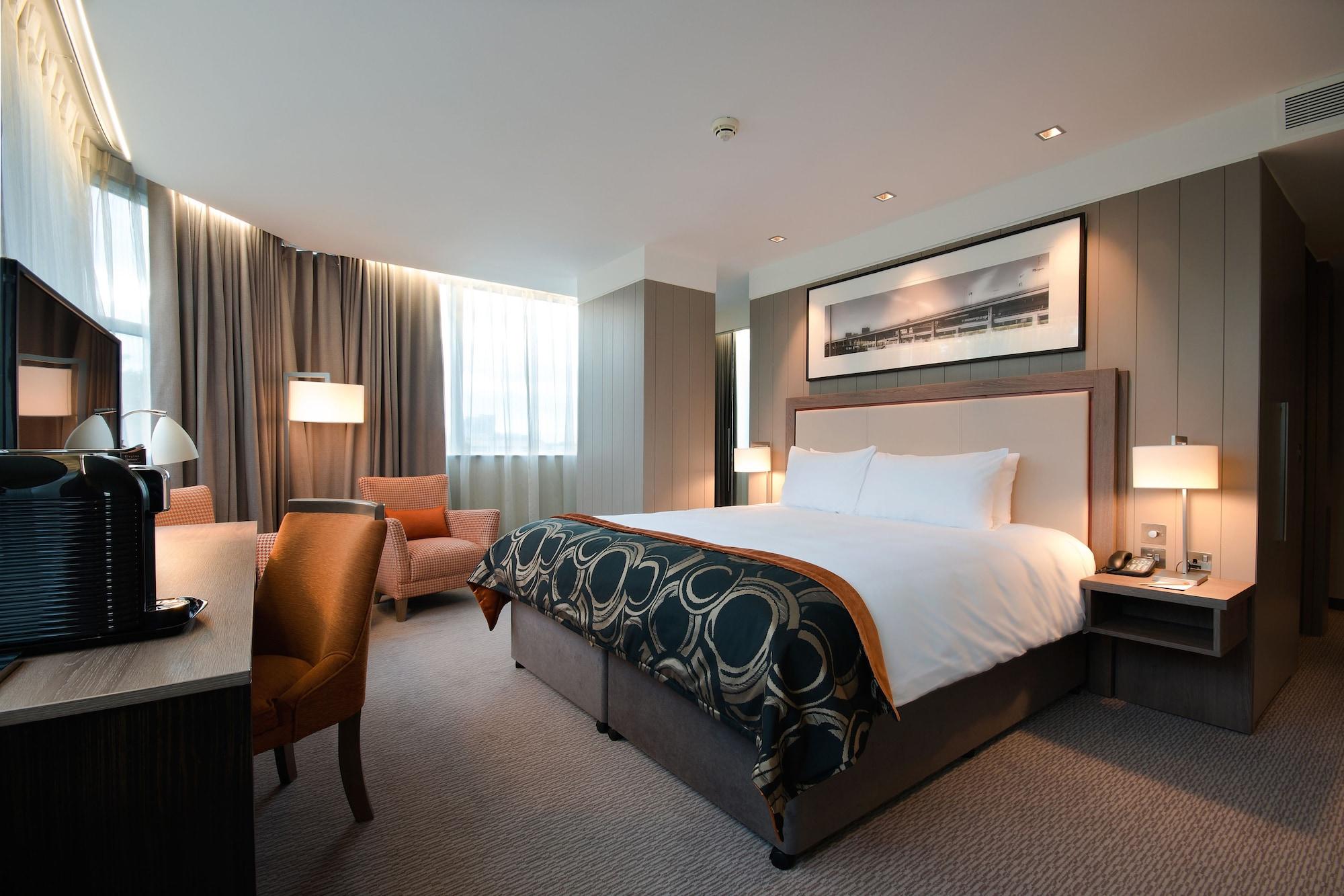 Clayton Chiswick Hotel 4*