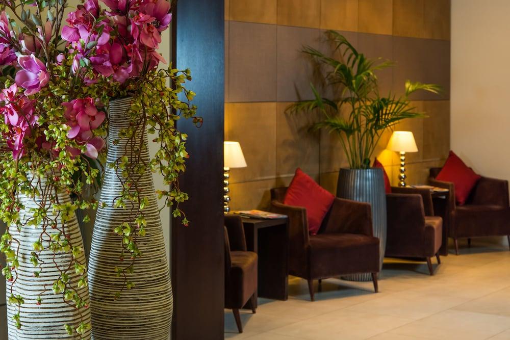 The Park Grand Plaza Kensington Hotel