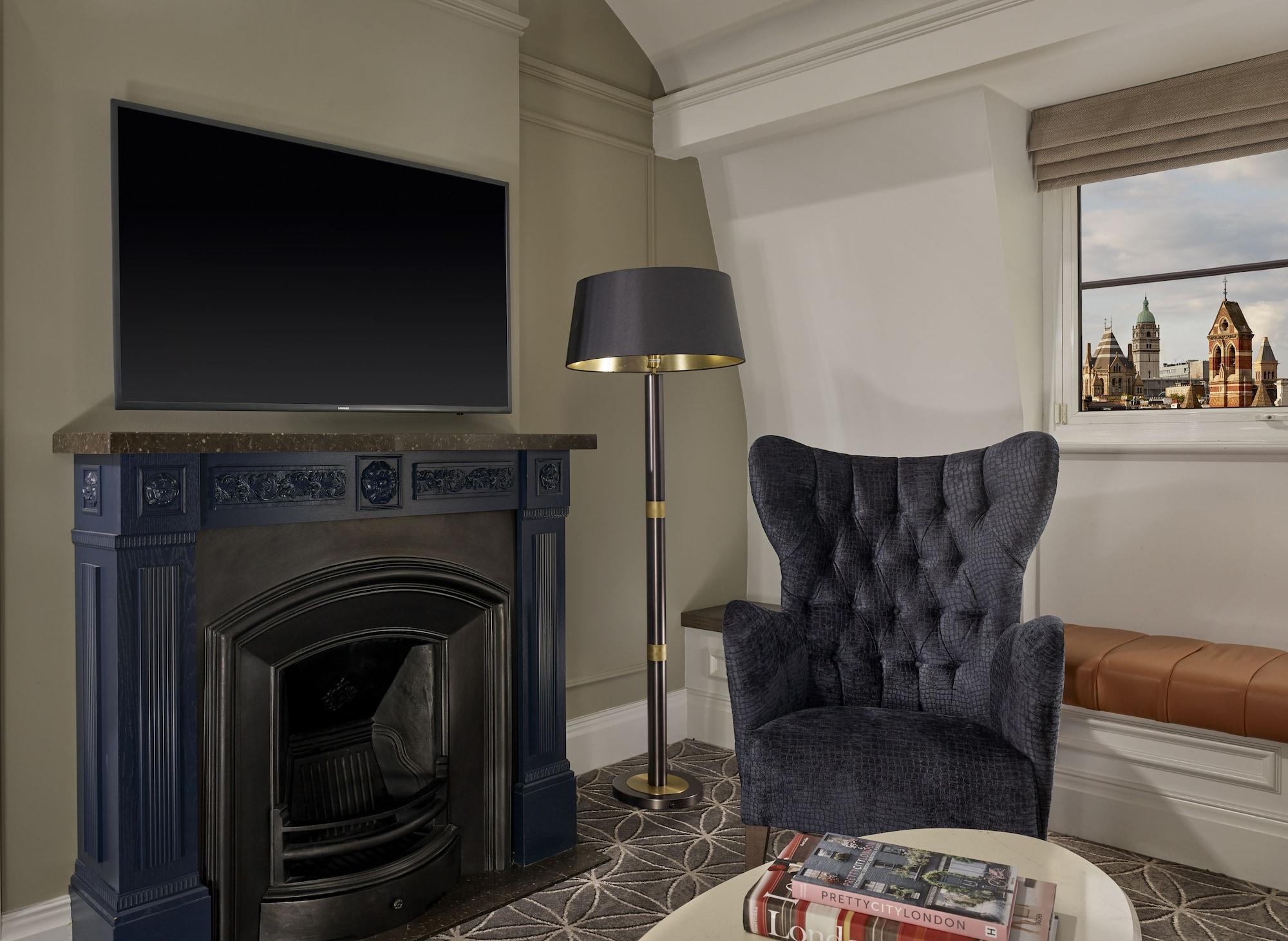 Hotel 100 Queens Gate Hotel, Curio Collection By Hilton