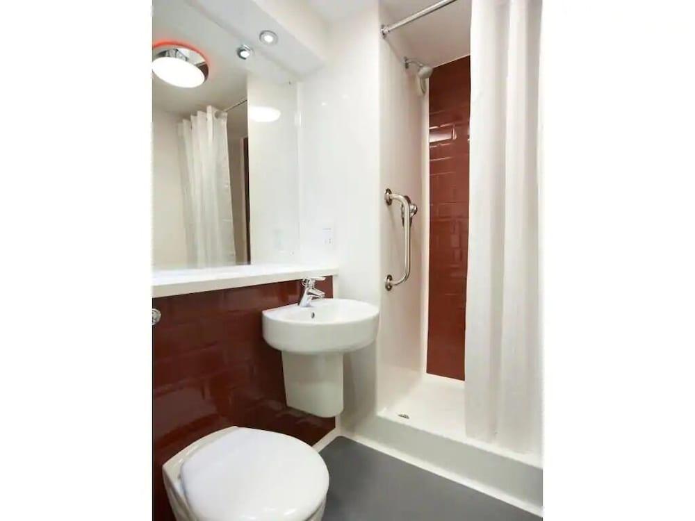 Travelodge Tower Bridge Hotel London