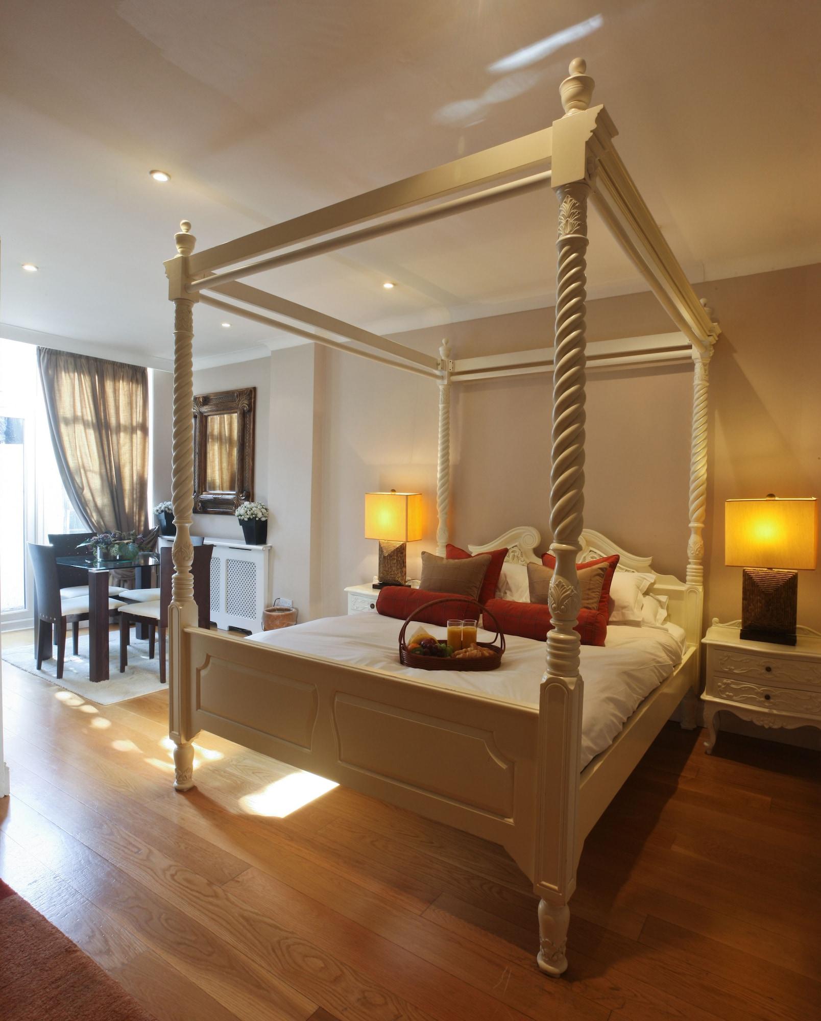 The Edwin Hotel