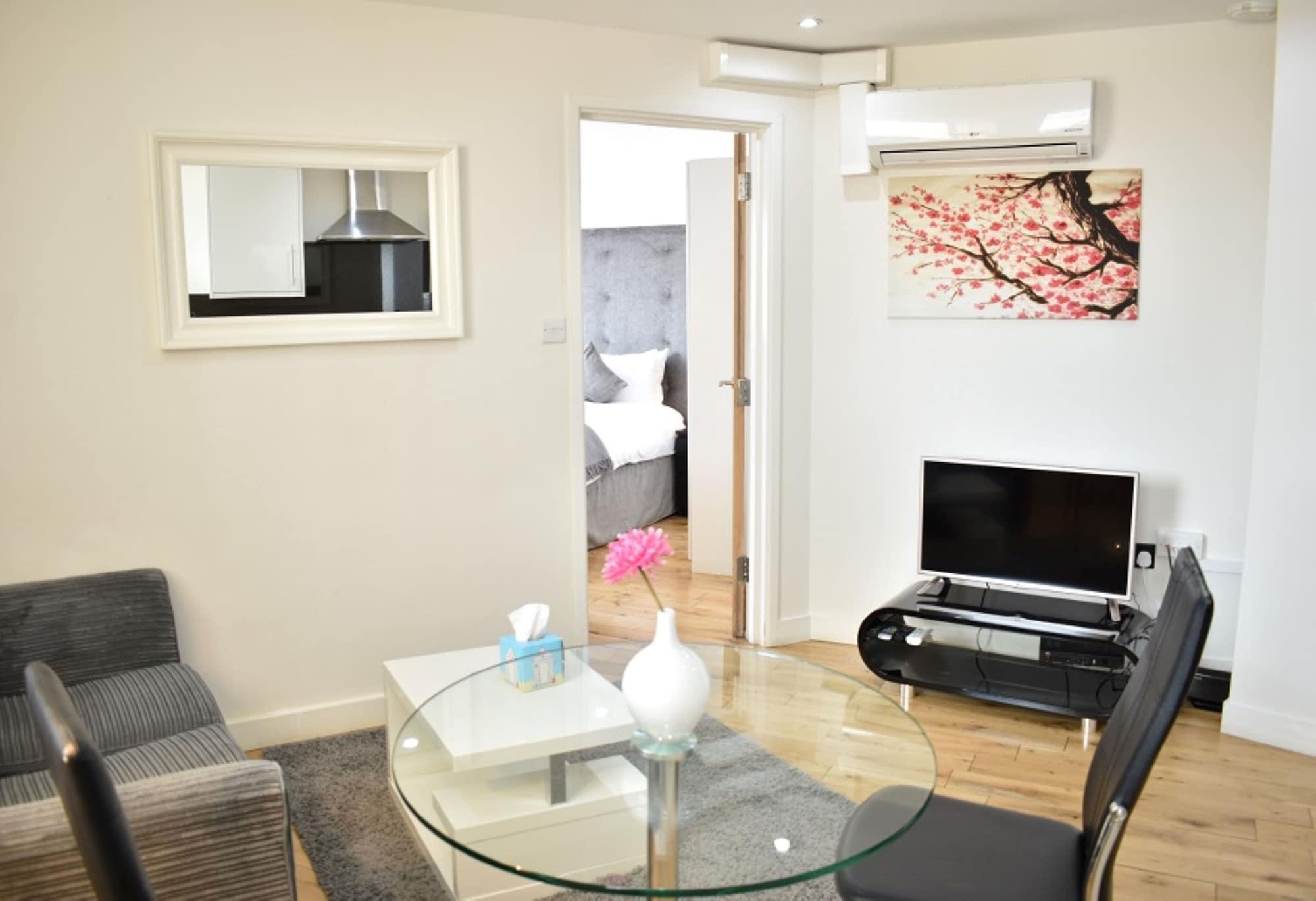 Lr - Battersea Park Apartment London