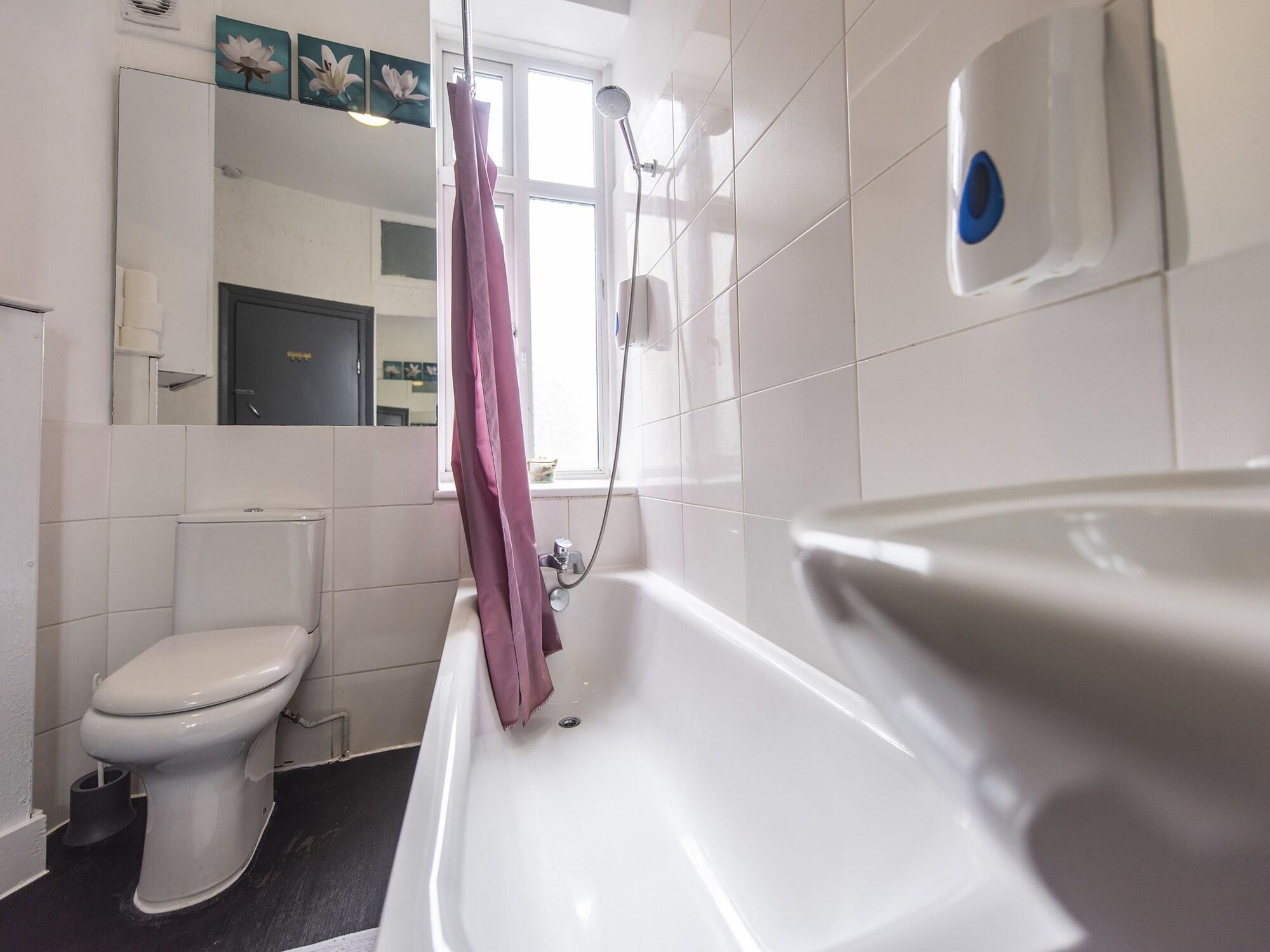 Camden Bnb Hotel Bed & Breakfast 3*