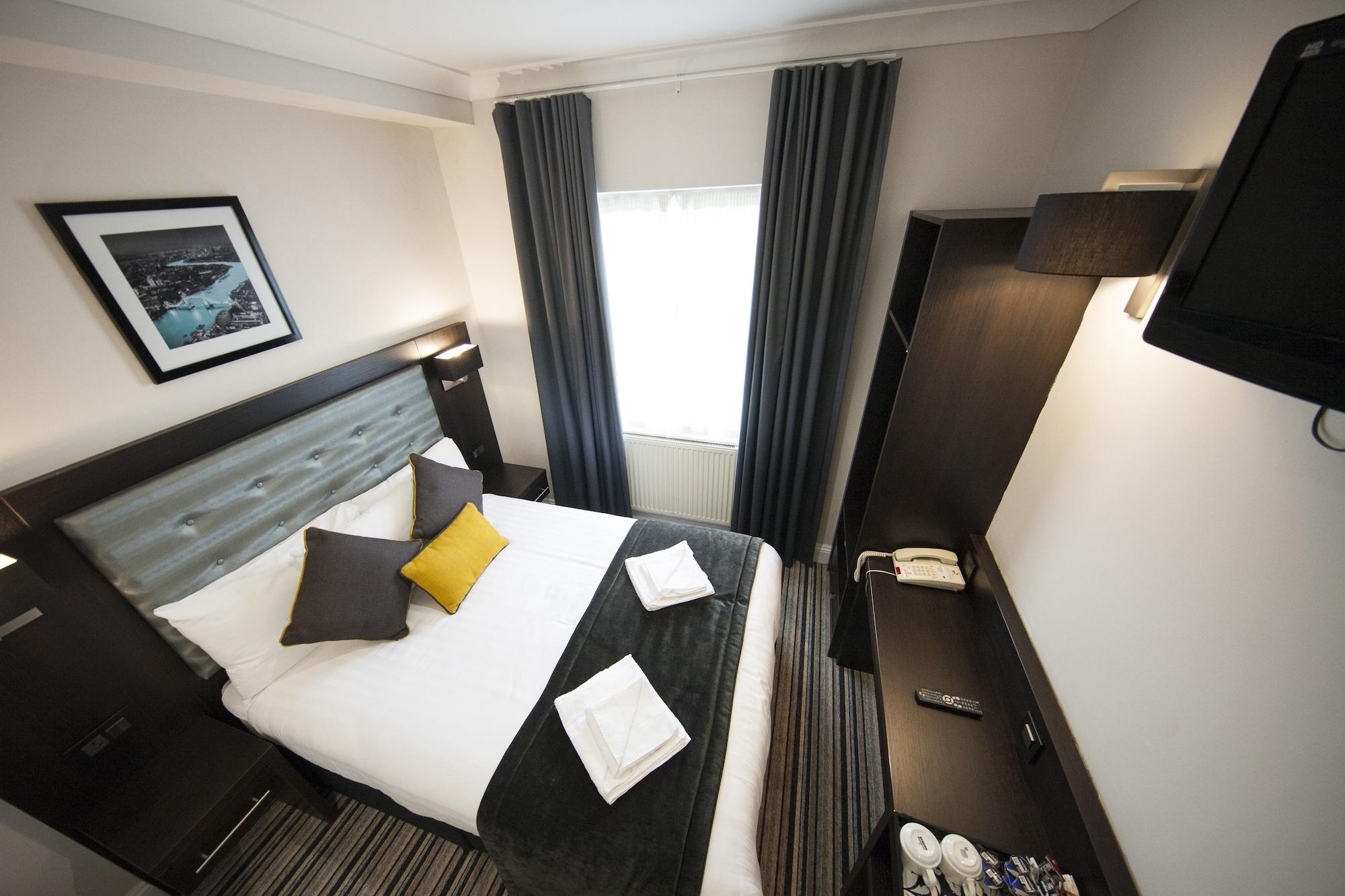 Hotel St George's Victoria