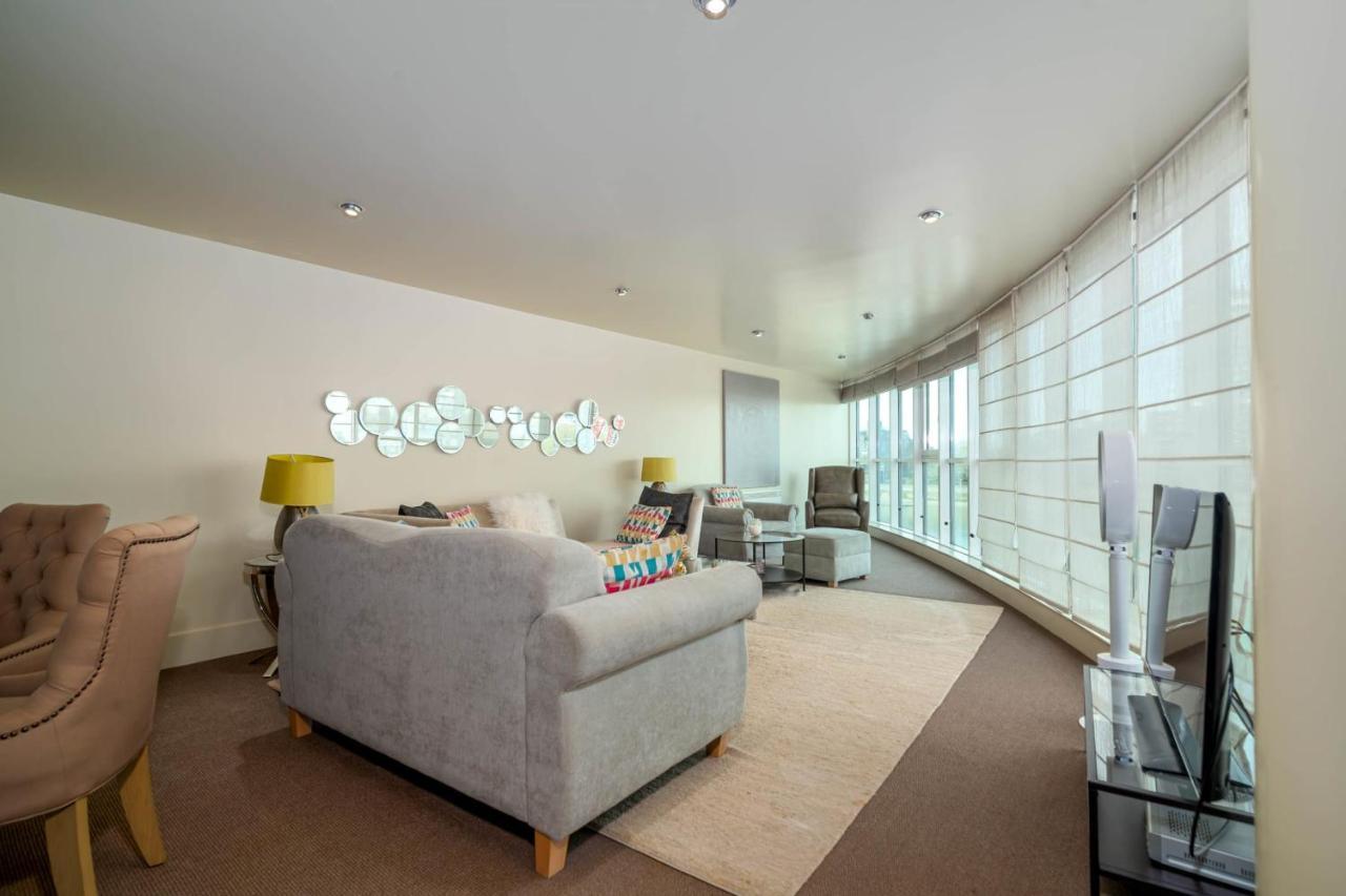 Guestready Superb Overlooking River Thames Apartamento Londres