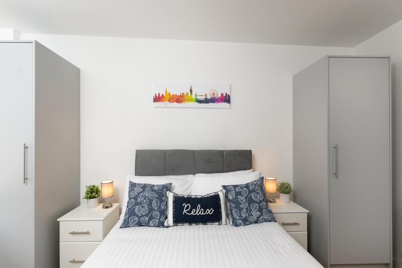 Skyvillion - Beautiful One Bedroom Near Heathrow Airport *