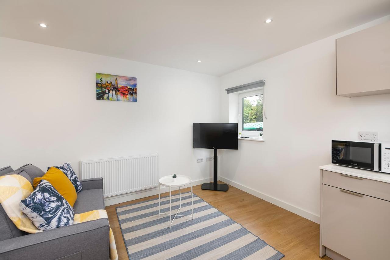 Skyvillion - Beautiful One Bedroom Near Heathrow Airport