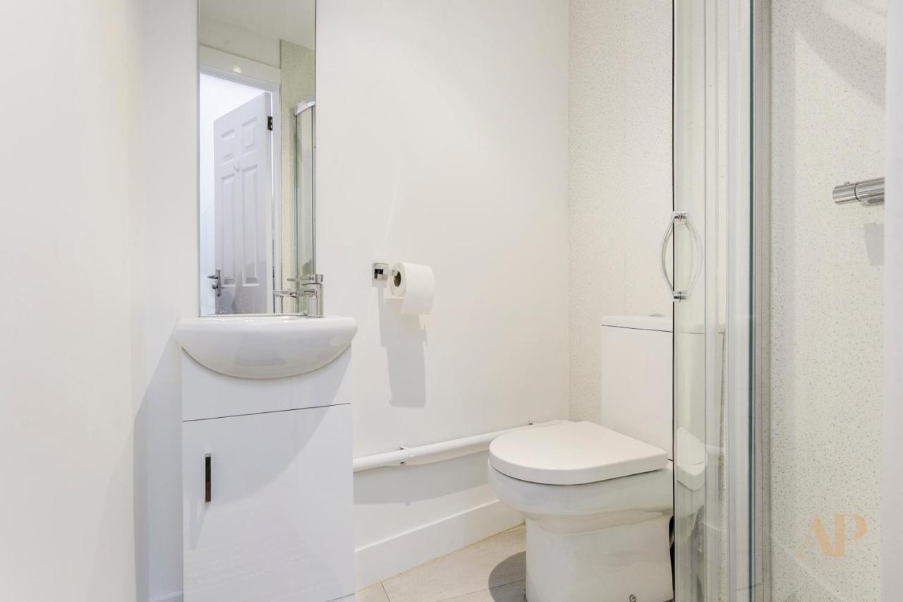 Split Level Studio In Camden London