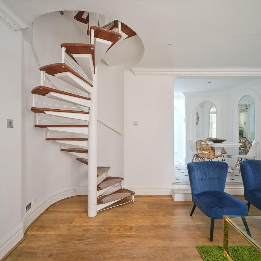 Stylish 3 Bedroom Town House Holiday home