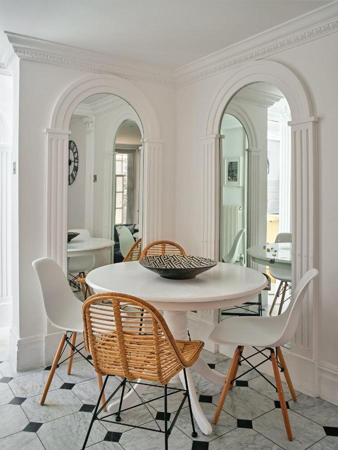 Stylish 3 Bedroom Town House *