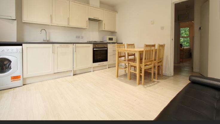 Guest house Family With Shared Kitchen And Bathroom In Angel Zone 1 London