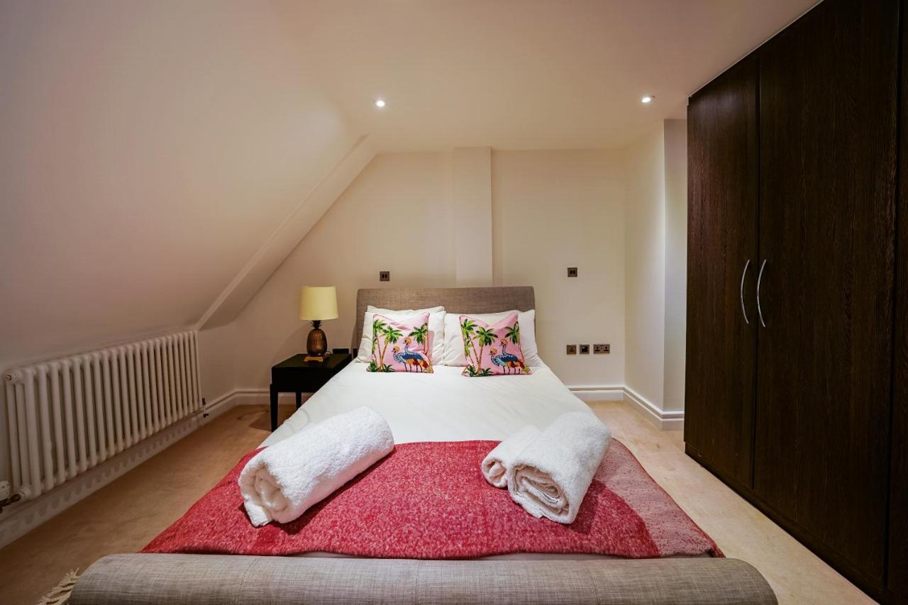 Contemporary High Street Kensington Apartamento