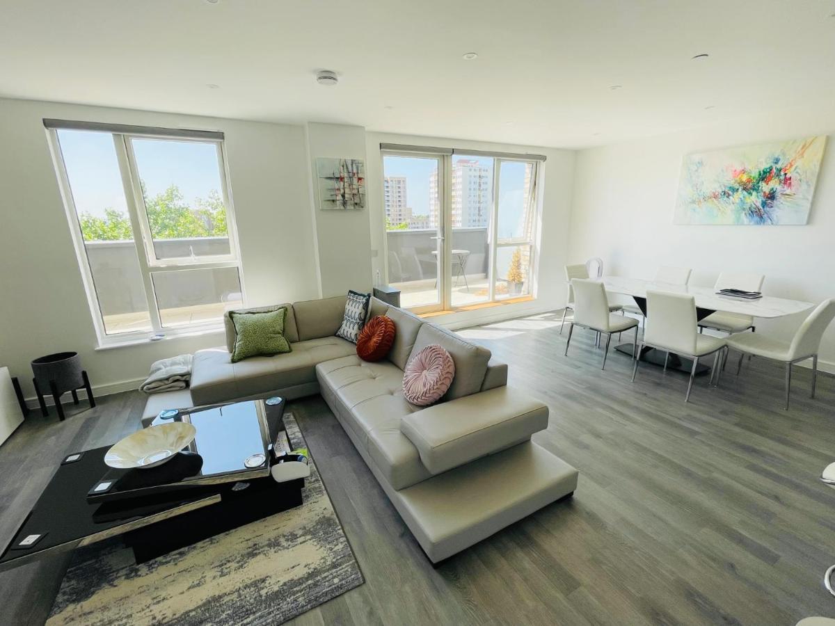 Modern Penthouse Flat With Free Indoor Parking Apartamento Londres