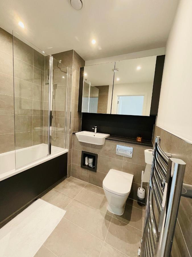Modern Penthouse Flat With Free Indoor Parking Londres