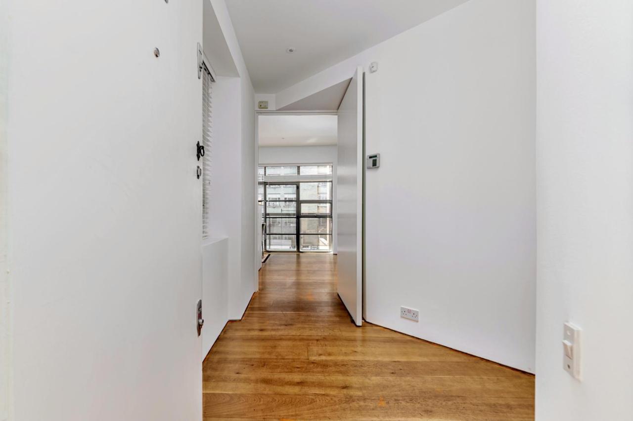 Interior-designer With 2 Terraces * Londres