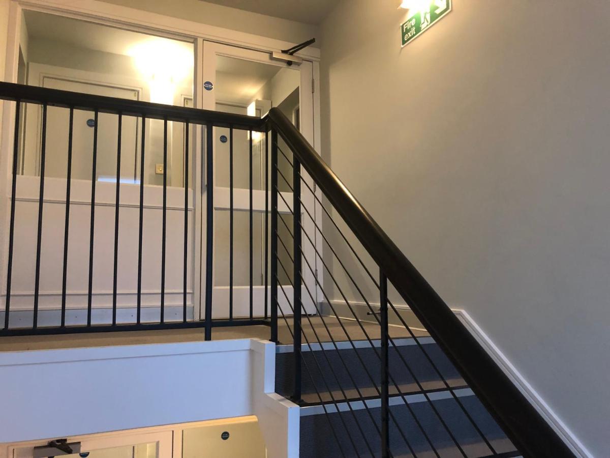 Apartment Laconic & Modern Close To Canary Wharf *